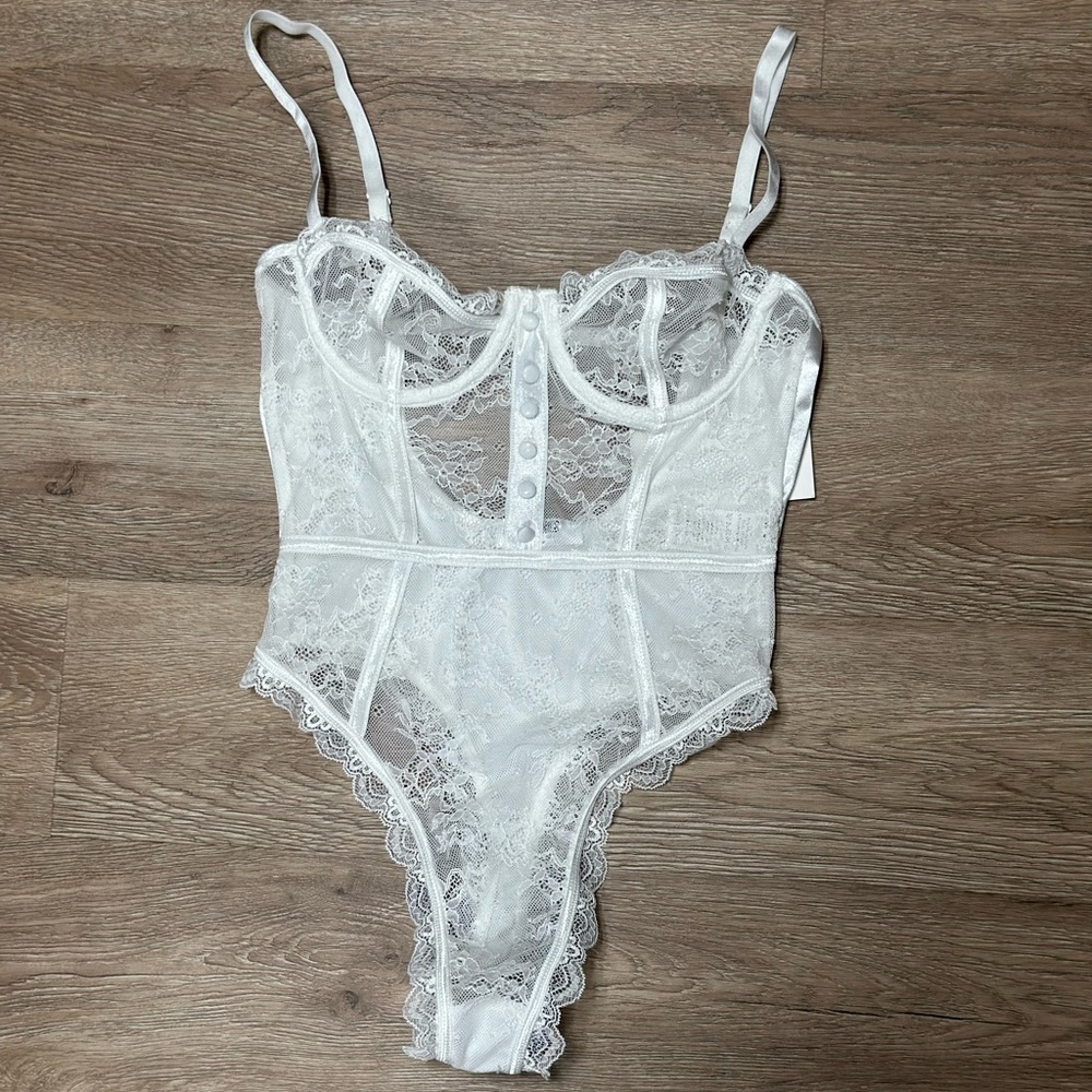 ASOS - Saint Genies white bodysuit/teddy, brand new with tags.